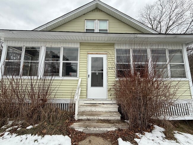 Building Photo - 931 Worcester Rd