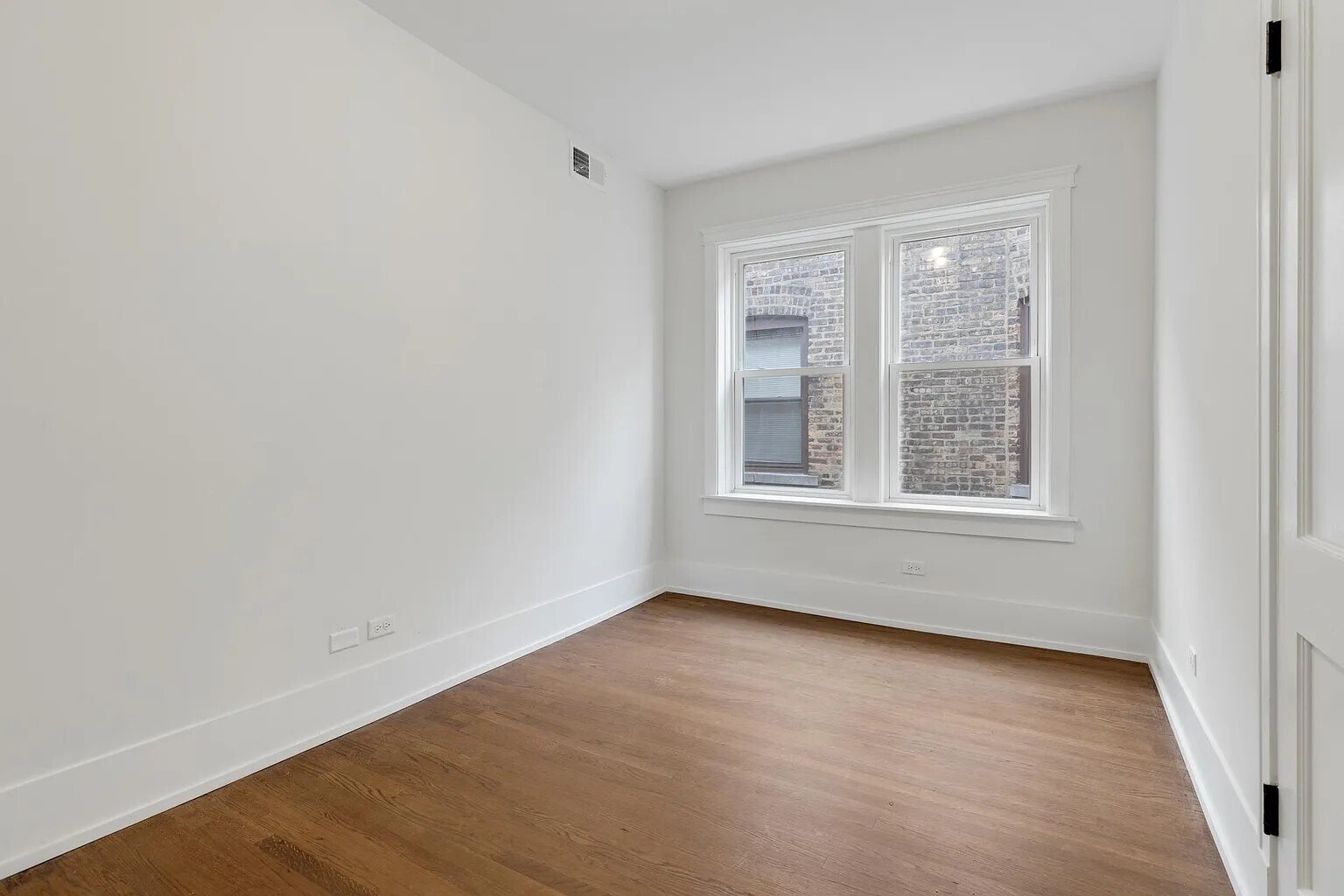 Building Photo - 6041 S Saint Lawrence Ave