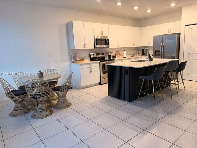 Building Photo - 13623 SW 184th Ter
