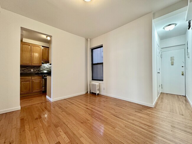 Building Photo - 1270 First Avenue