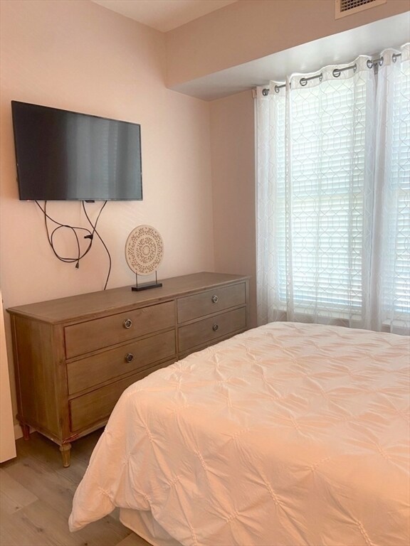 Building Photo - 36 Village Rd