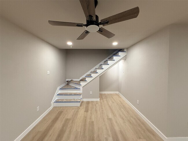 Building Photo - 3268 Holman St