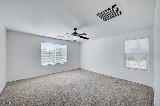 Building Photo - 10837 Hunters Green Ave