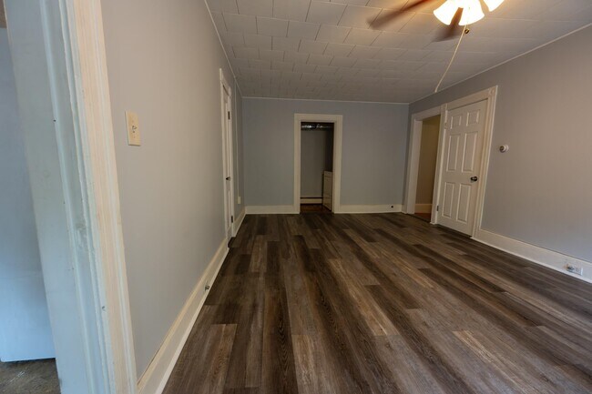 Building Photo - 125 Tarrytown Rd