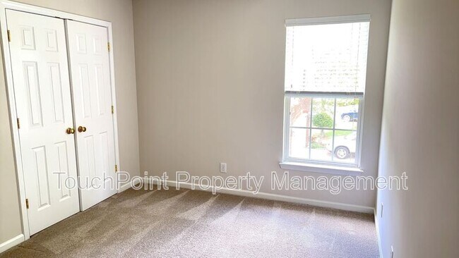 Building Photo - 8620 Grey Squirrel Ct