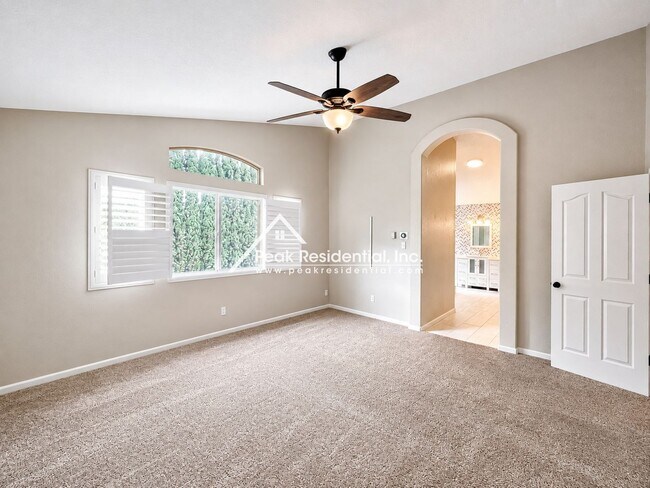 Building Photo - 437 Anacapa Dr