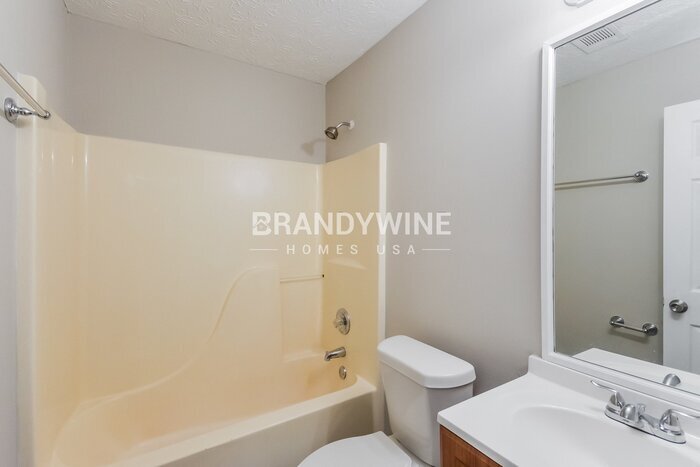 Building Photo - 45 Stoneview Cir