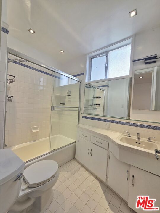 Building Photo - 142 San Vicente Blvd