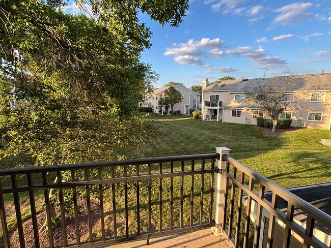 Building Photo - 2114 Southwind Cir