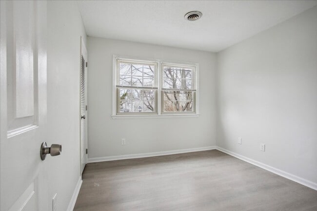 Building Photo - 5BR Back River Views | 2-Car Garage | Cul-de-Sac | Hampton VA
