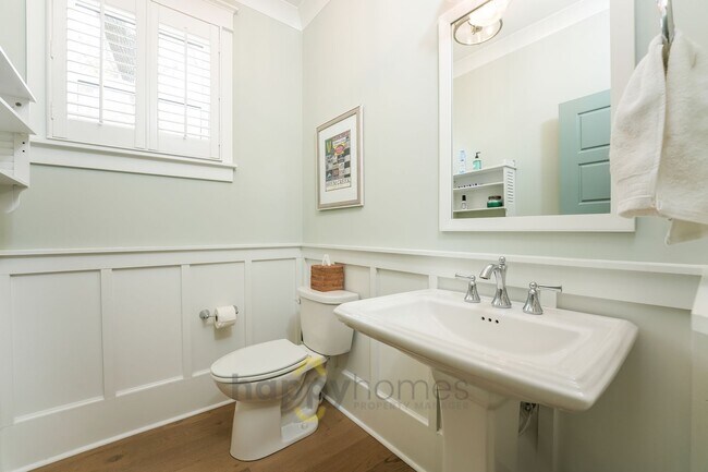 Building Photo - 3/2.5 Fully Furnished Home in Sullivans Pointe Located in Mt. Pleasant!