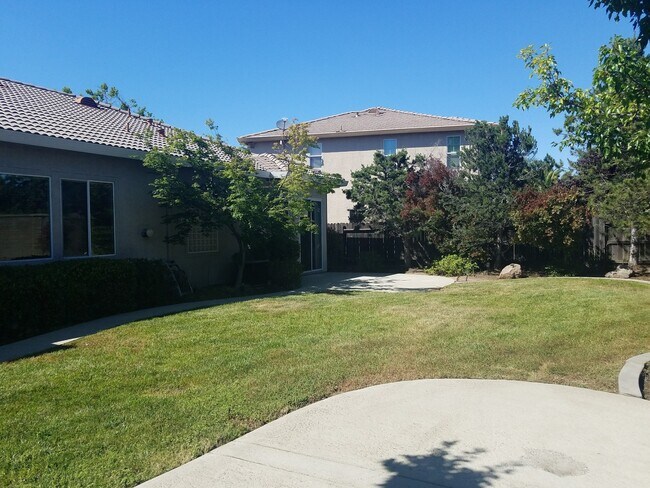 Building Photo - 1511 Eriswell Dr