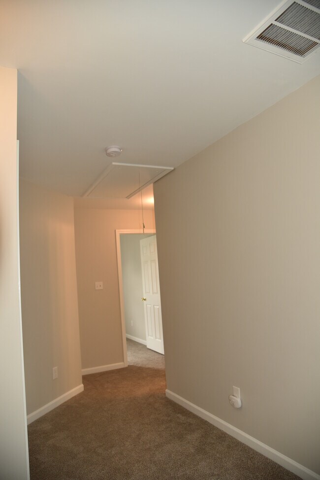 Building Photo - 5409 Johnston Mill Ct