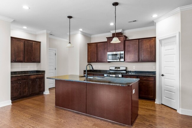 Building Photo - 202 Seagrass Wy