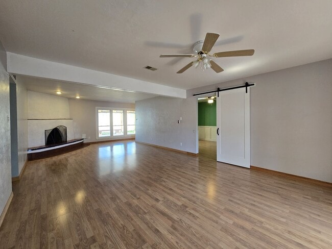 Building Photo - 506 Ridgecrest Ave