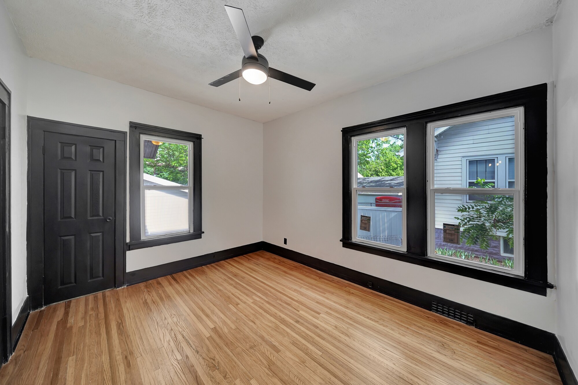 Building Photo - 2429 S 13th St