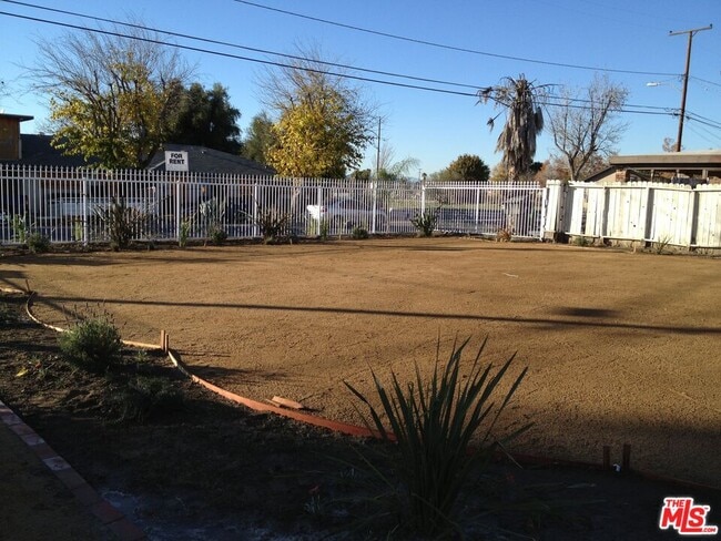 Building Photo - 26416 S San Jacinto St