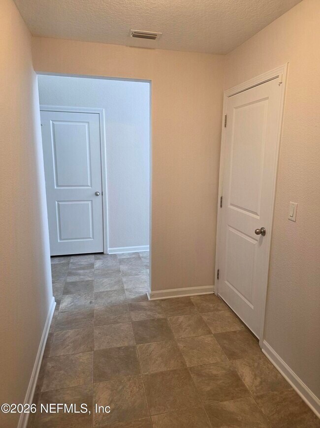 Building Photo - 2537 Wisdom Ct