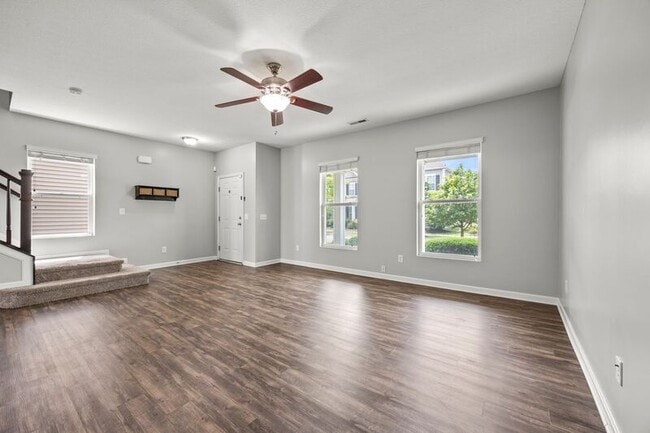 Building Photo - 5632 Lantos Rd