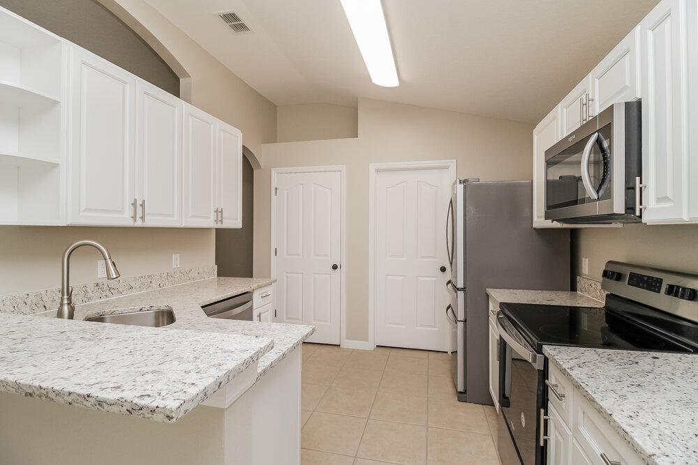 Building Photo - 25130 Ironwedge Dr