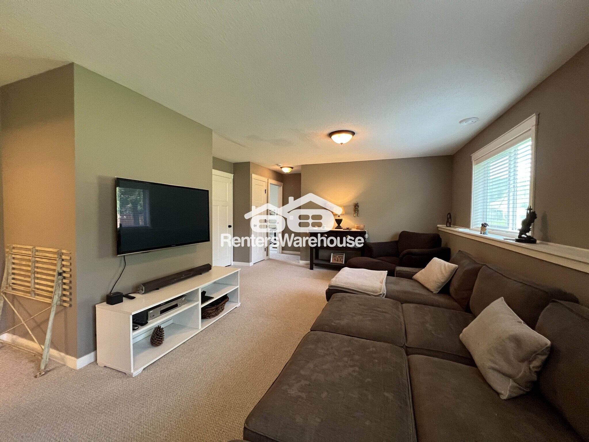 Building Photo - 1236 1st St