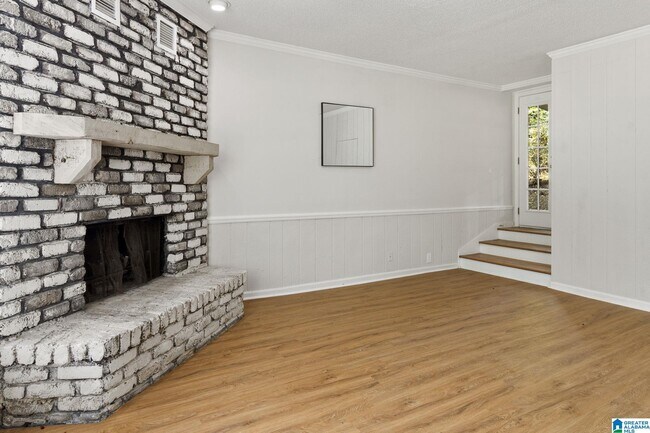 Building Photo - 2344 3rd Way NE