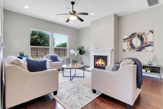 Building Photo - 2820 Rio Verde Dr