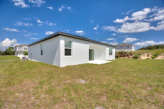 Building Photo - Deposit-Free! Modern, energy efficient hom...