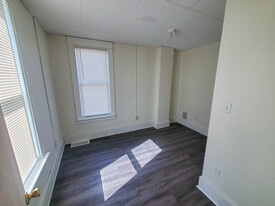 Building Photo - 1601 Liberty St