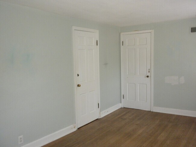 Building Photo - 1414 Anthony St