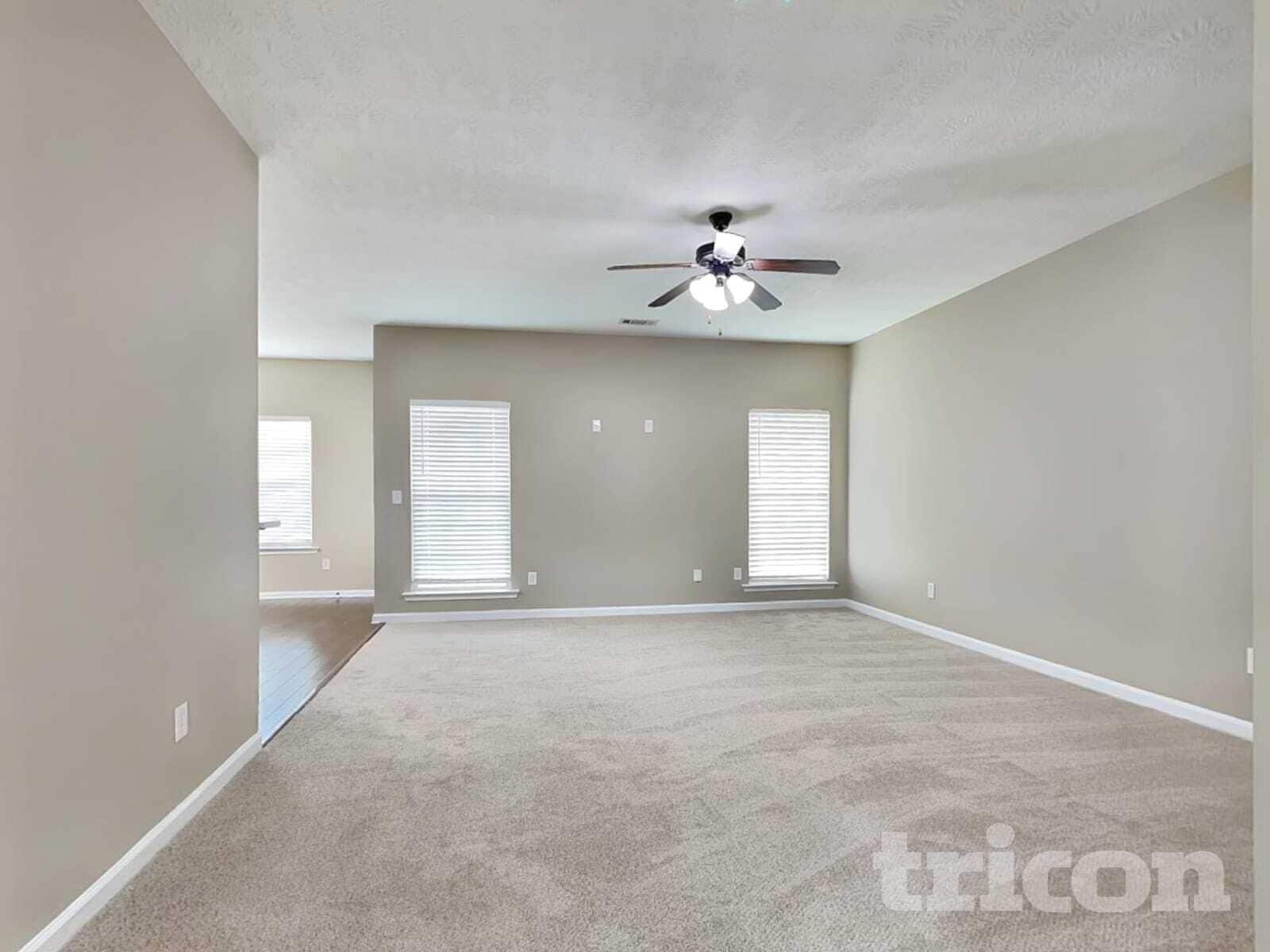 Building Photo - 513 Fox Haven Dr