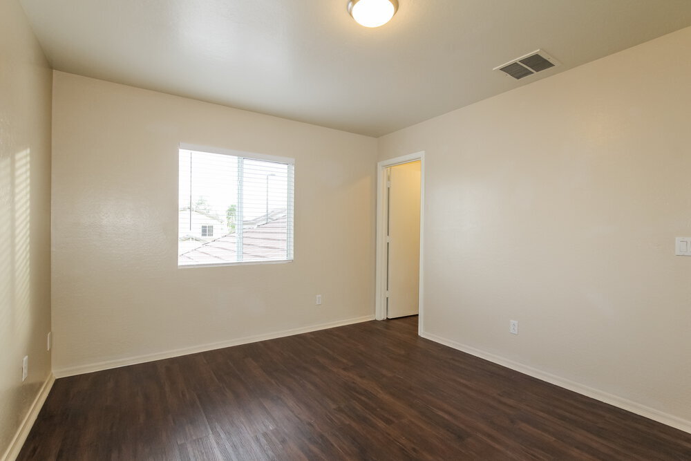 Building Photo - 22740 W Mohave St