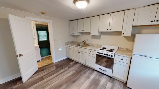 Building Photo - 187 West St