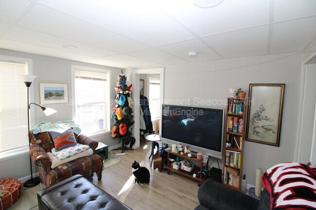 Building Photo - 61 Third St