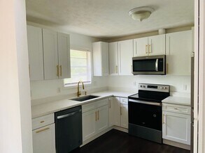 Building Photo - 3293 Abbeywood Dr