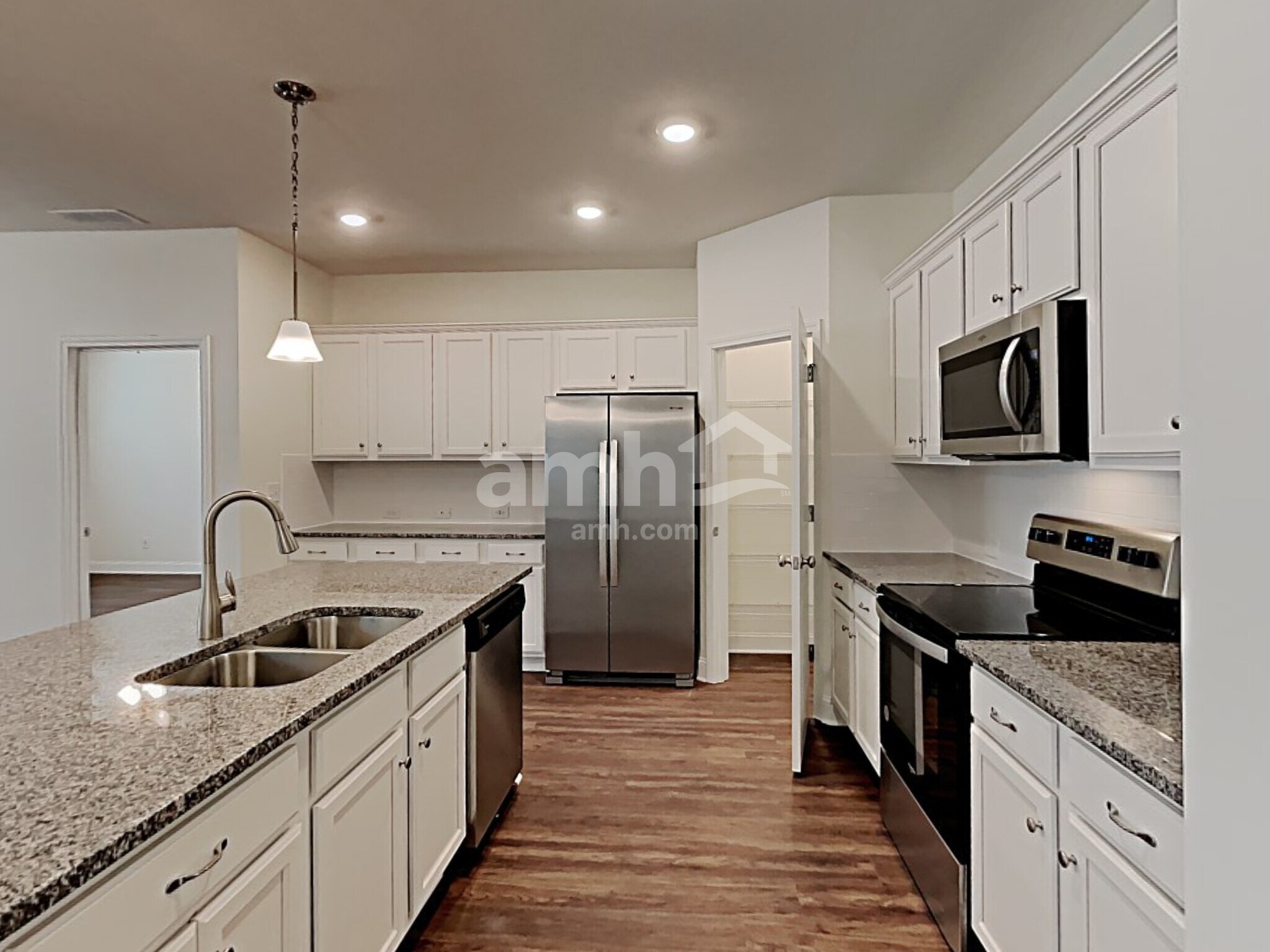 Building Photo - 7053 Creeksong Dr