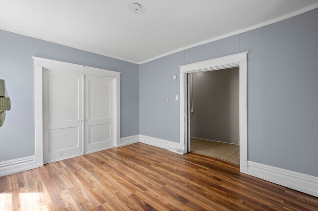 Building Photo - 921 15th St