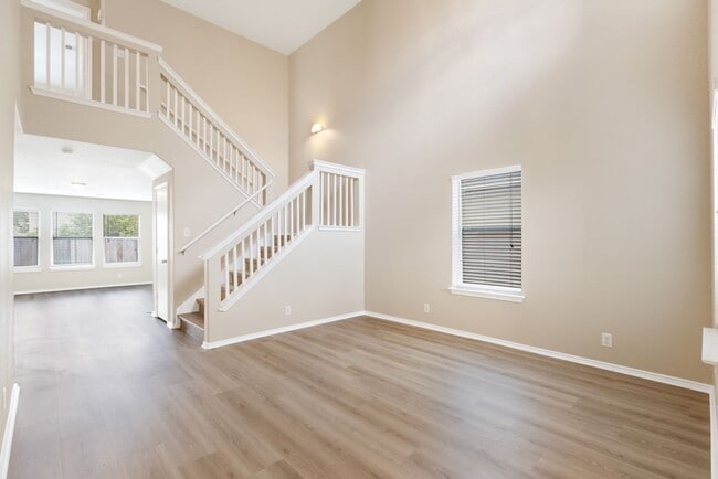 Building Photo - 6526 Charles Field