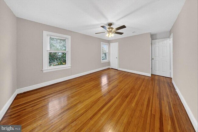 Building Photo - 1353 Kennedy St NW