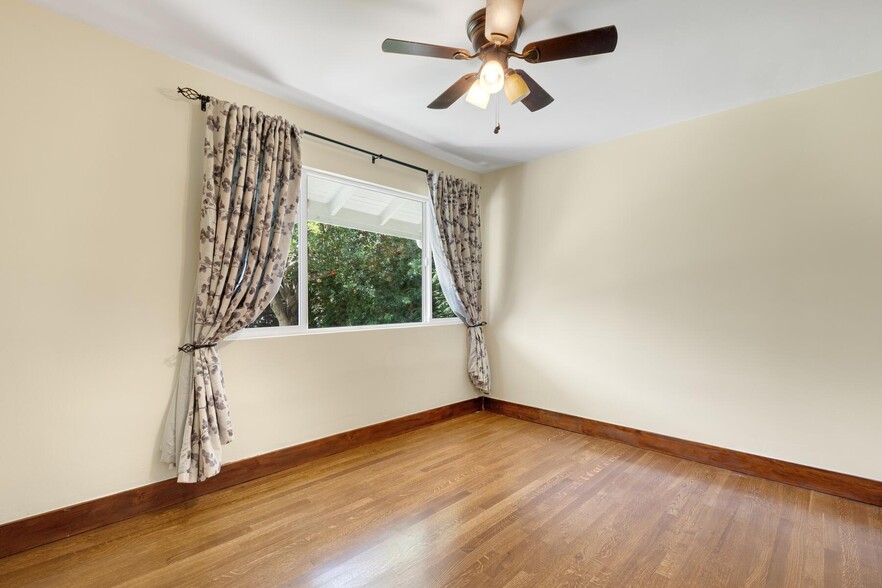 Bedroom 1 - 1168 N Westmoreland Ave