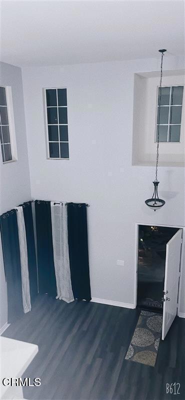 Building Photo - 209 Fantasy St