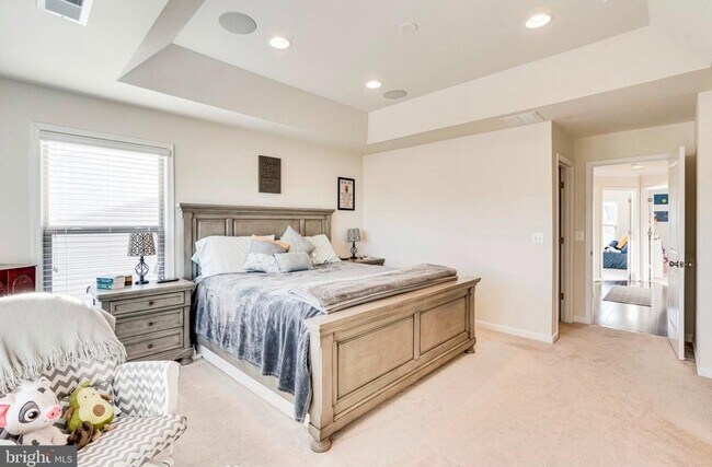 Building Photo - 42440 Dogwood Glen Square