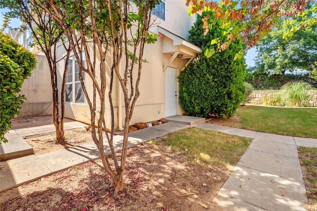 Building Photo - 8007 Ederville Cir