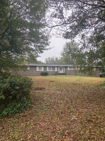 Primary Photo - 2700 Leconte Rd