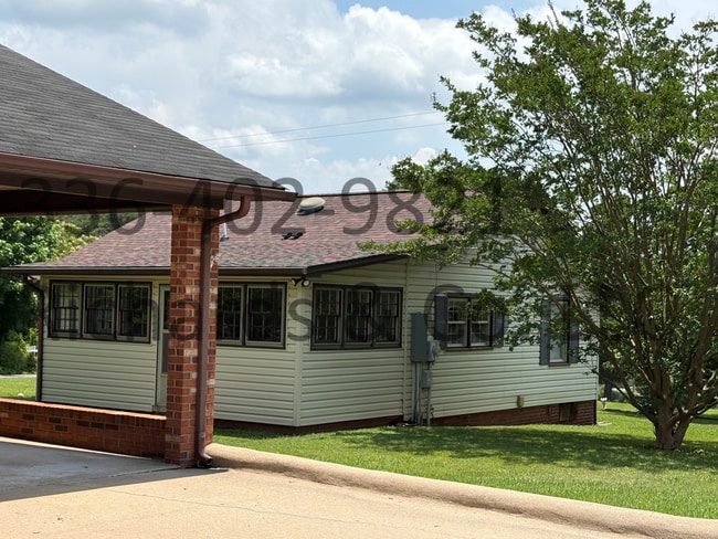Building Photo - 6591 NC-704