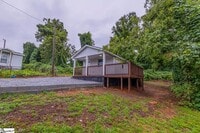 Building Photo - 611 Hunters Ct