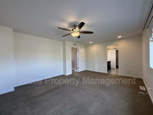 Building Photo - 10808 Salida St