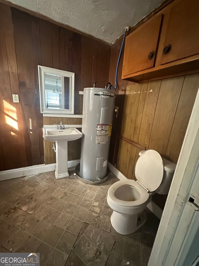Building Photo - 2638 Deeb Dr