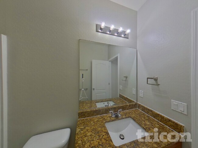 Building Photo - 40008 W Pryor Ln