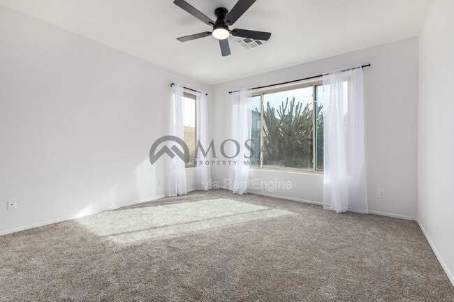 Building Photo - 4287 E Del Rio St